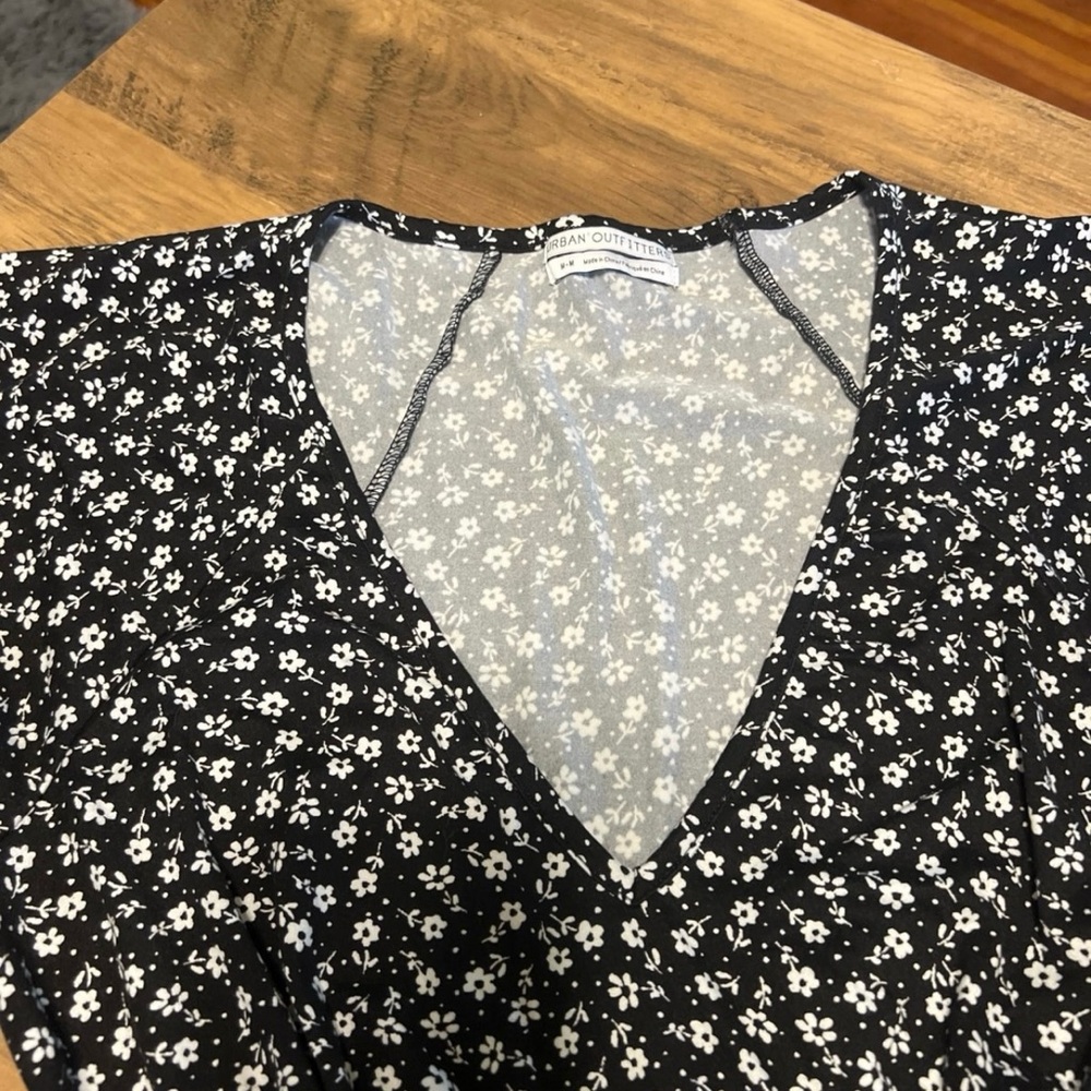 Urban Outfitters Black and White Floral Dress - Picture 3 of 5